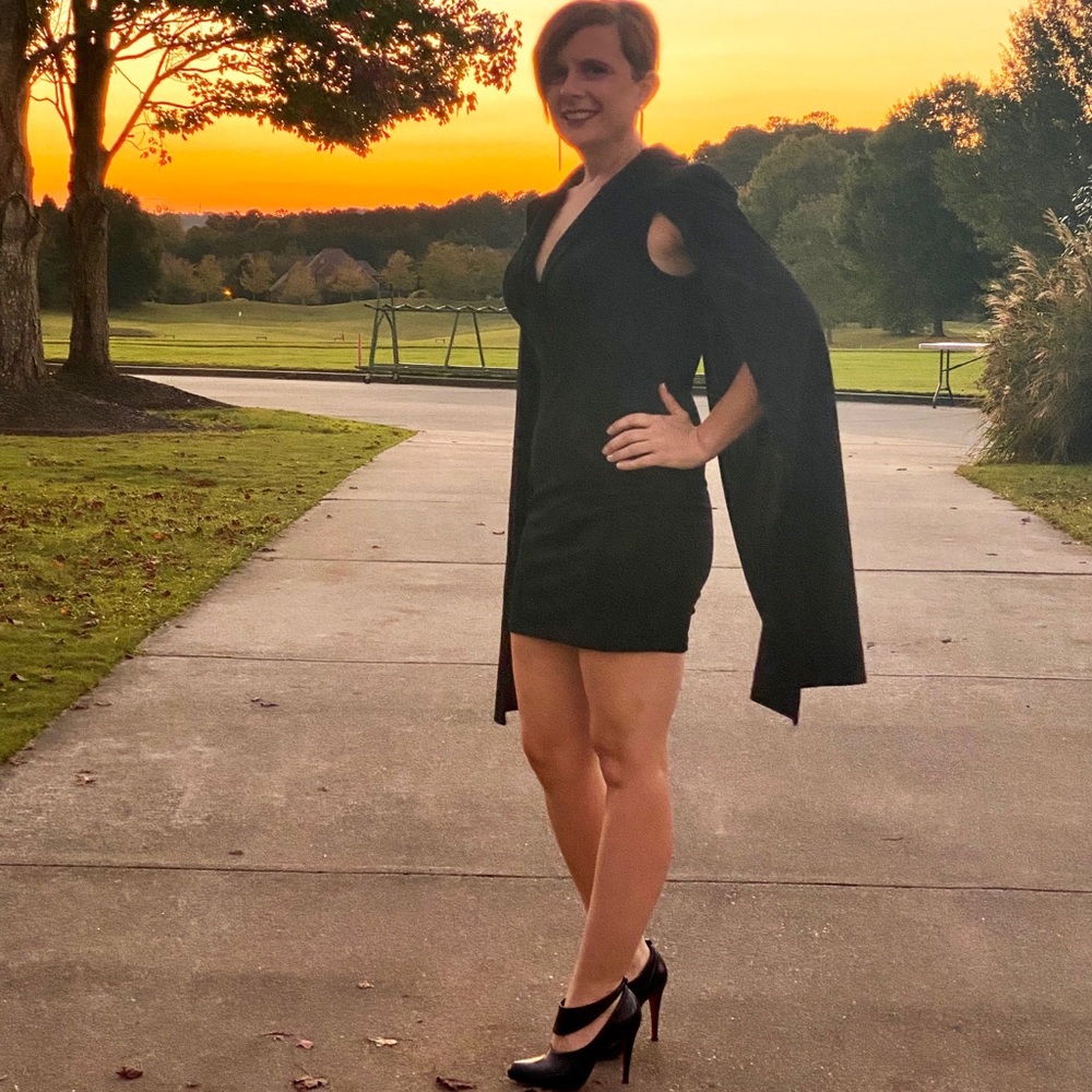Cape Sleeve mini Dress, Sz S - Picture 5 of 5